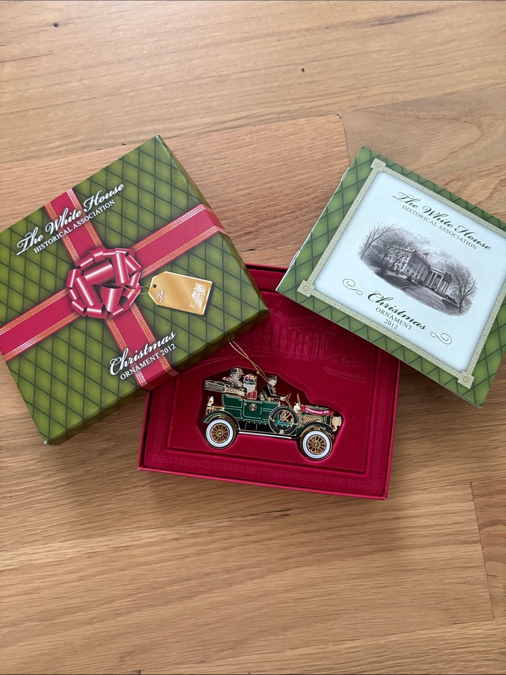 2012 White House Christmas Ornament